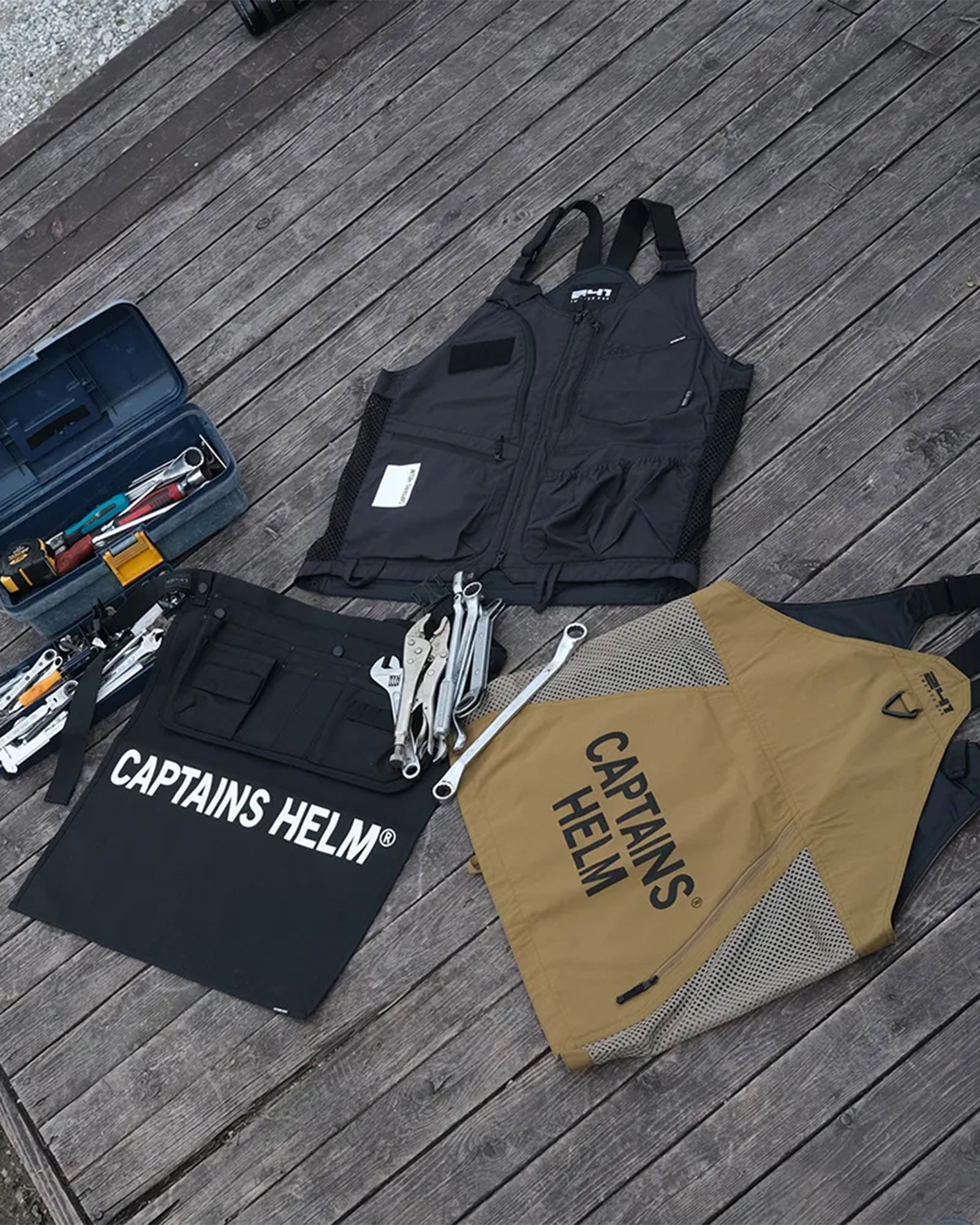 AREA241 × CAPTAINS HELM #WORK VEST