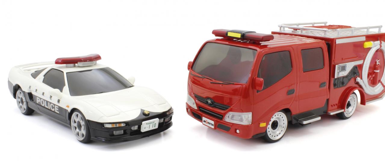 リビングで遊べる手のひらサイズのRCカー 京商エッグ ファースト