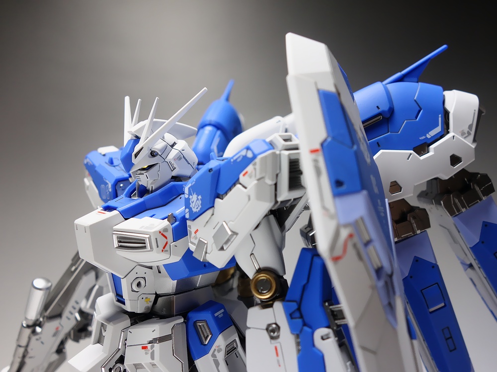 プレミアム完成品】バンダイ RG 1/144 Hi-νガンダム | プラモデル