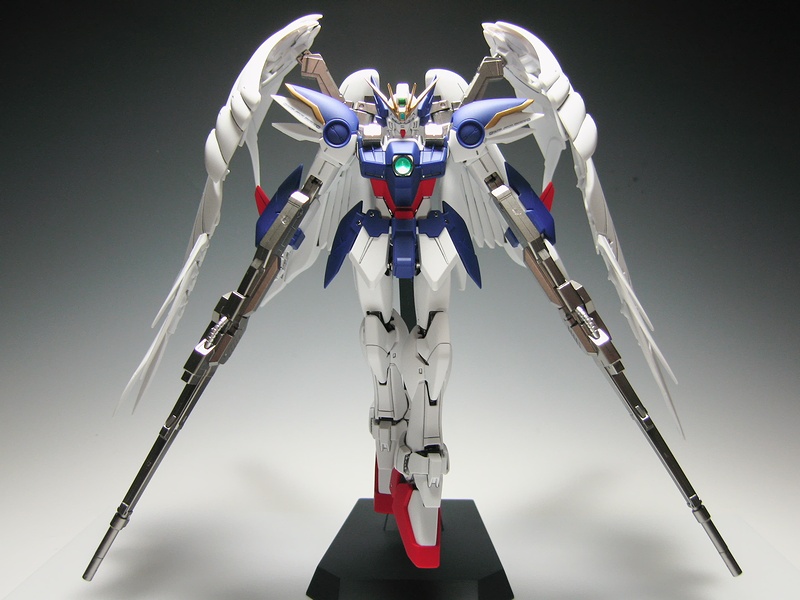 プレミアム完成品】バンダイ MG 1/100 ウイングガンダムゼロ EW版
