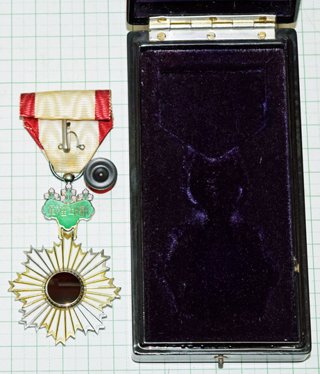 勲五等双光旭日章 - 染屋軍装社（購入手続きページ）