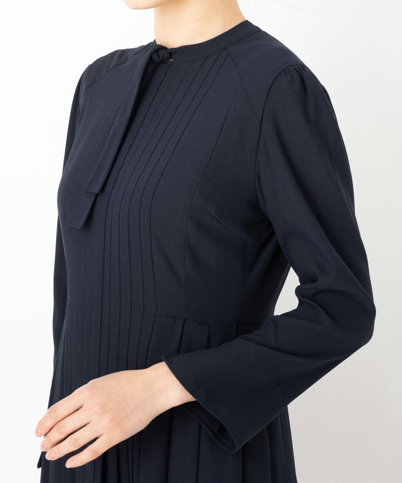 CELFORD セルフォード ボウタイプリーツワンピース ネイビー系 | 結婚