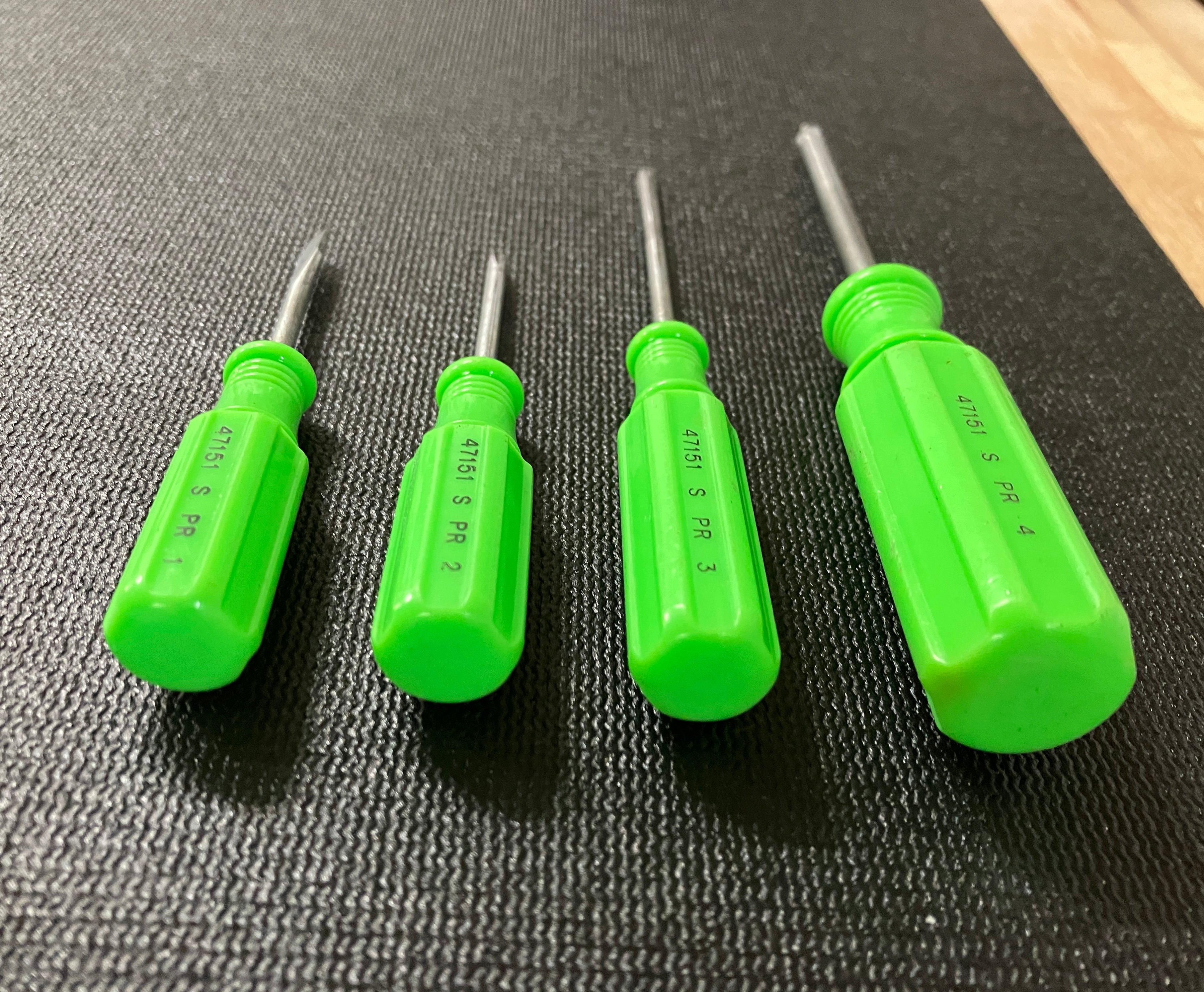 Vintage Craftsman Neon Green Hi Viz High Visibility 4 Screwdrivers