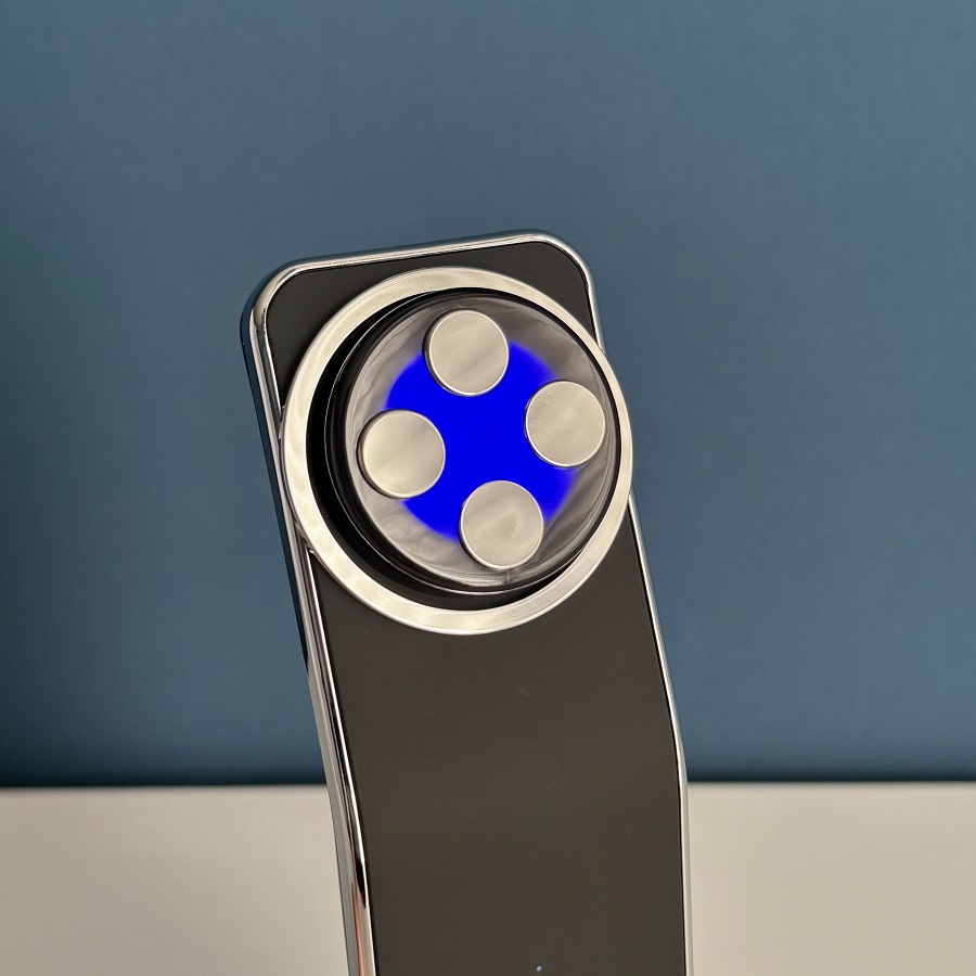 Brighte ELEKI LIFT ブライト エレキリフト （リフト美顔器） : Qutia