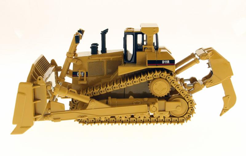 1:50 Cat® D11R Track-Type Tractor Core Classics Series, 85025c