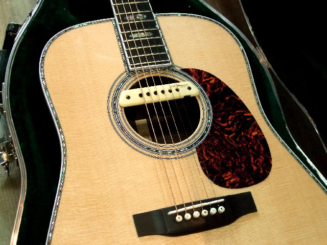 L.R.Baggs M1 Active プリアンプ付 本体加工不要の簡単取り付けマイク