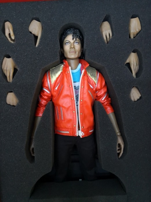 MICHAEL JACKSON BEAT IT VERSION MIS010 1/6 SCALE FIGURE – HOT TOYS