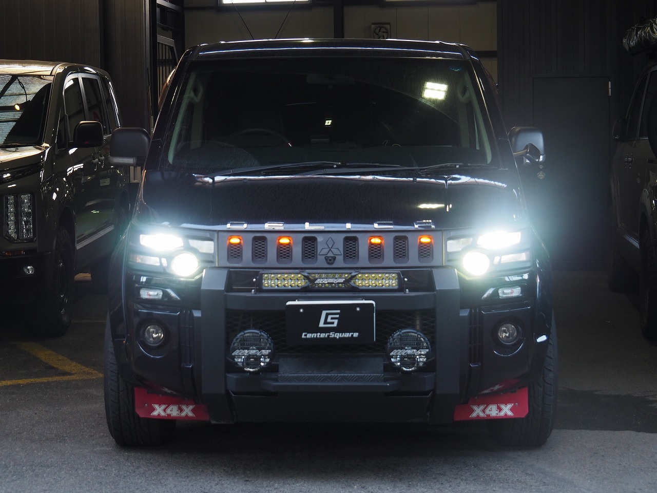 愛知県瀬戸市Kさま 旧型デリカD5 カスタム - センタースクエア