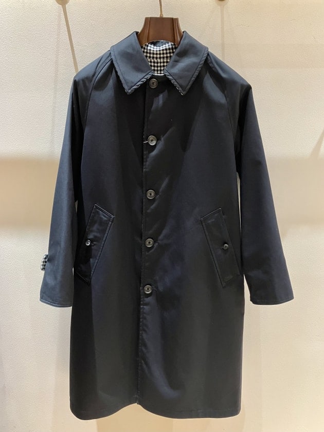 INVERTERE〉クラシカルでいて、機能性も持ち合わせる別注のバルカラー