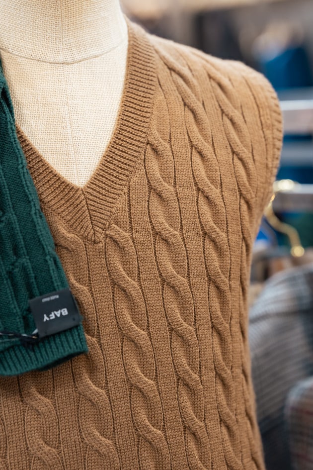 BAFY × BEAMS F＞ケーブルニットベスト｜ビームス ライフ 横浜｜BEAMS