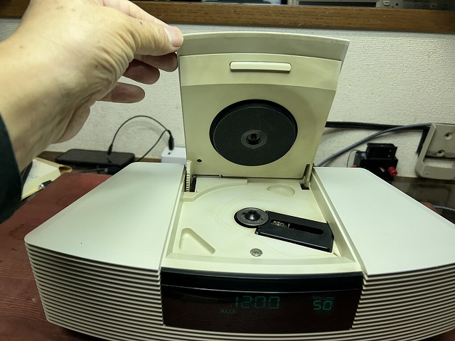 間違って1000円で落としてしまった初代のBOSE Wave Music Systemの修理