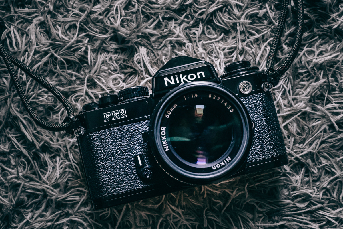 camera)Nikon FE2 フィルムカメラ2台目は一眼レフ(作例あり) - trail a