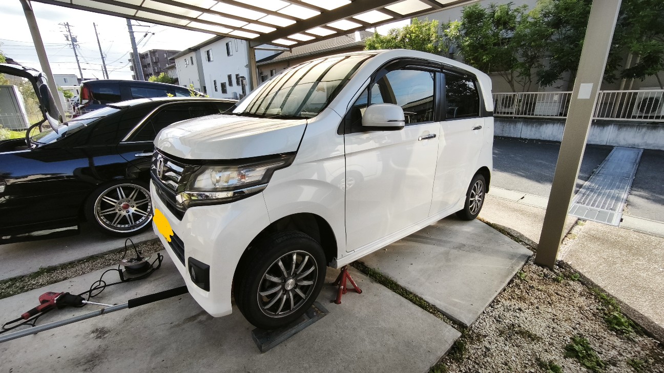 JH1のN-WGNフロントサスペンションアッパーマウントブッシュを交換して