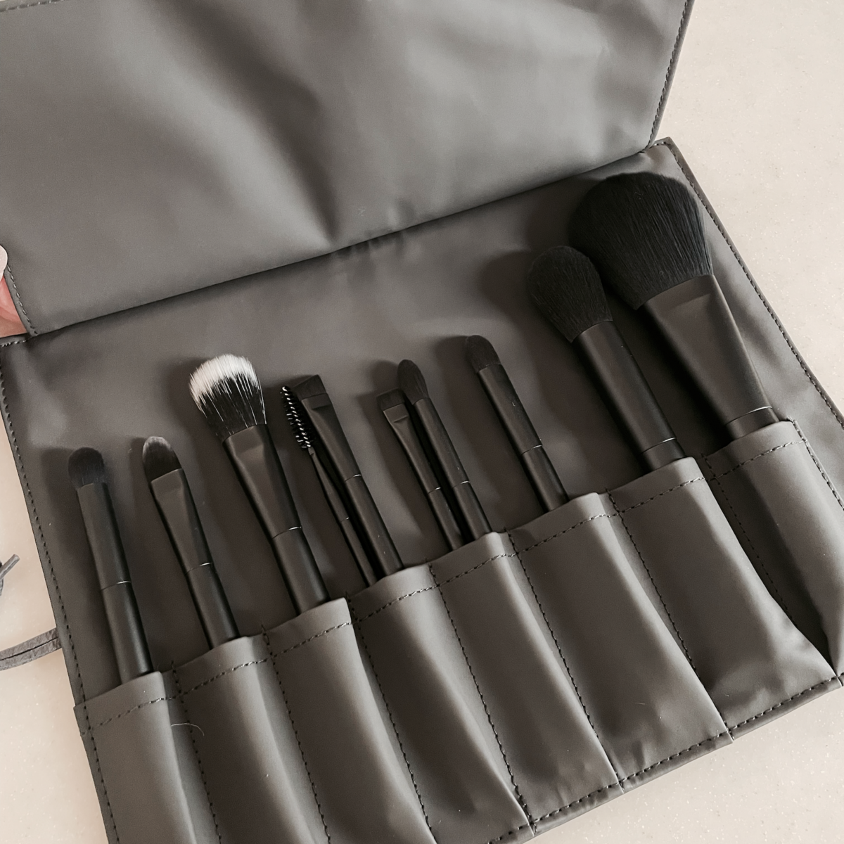 ミニマリストは、課金する。SOYOブラシ10本セットが届いた話。 - 収納