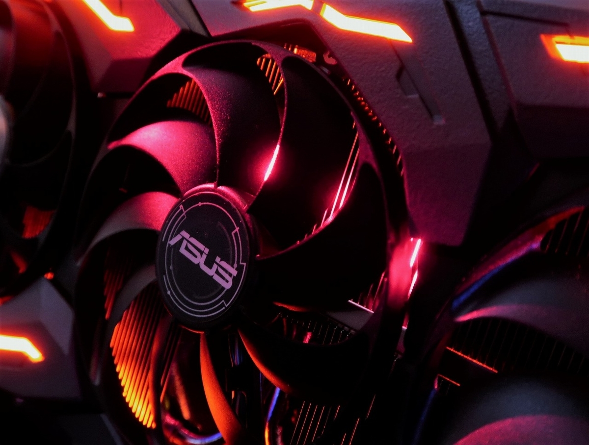 3万円の最強グラボ】ASUS社「ROG-STRIX-RX5600XT-O6G-GAMING」を