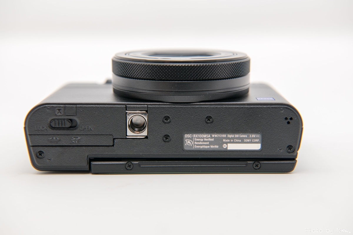 撮影機材】SONYのコンデジ「RX100M5A」にSmallRigのリグを取り付けら