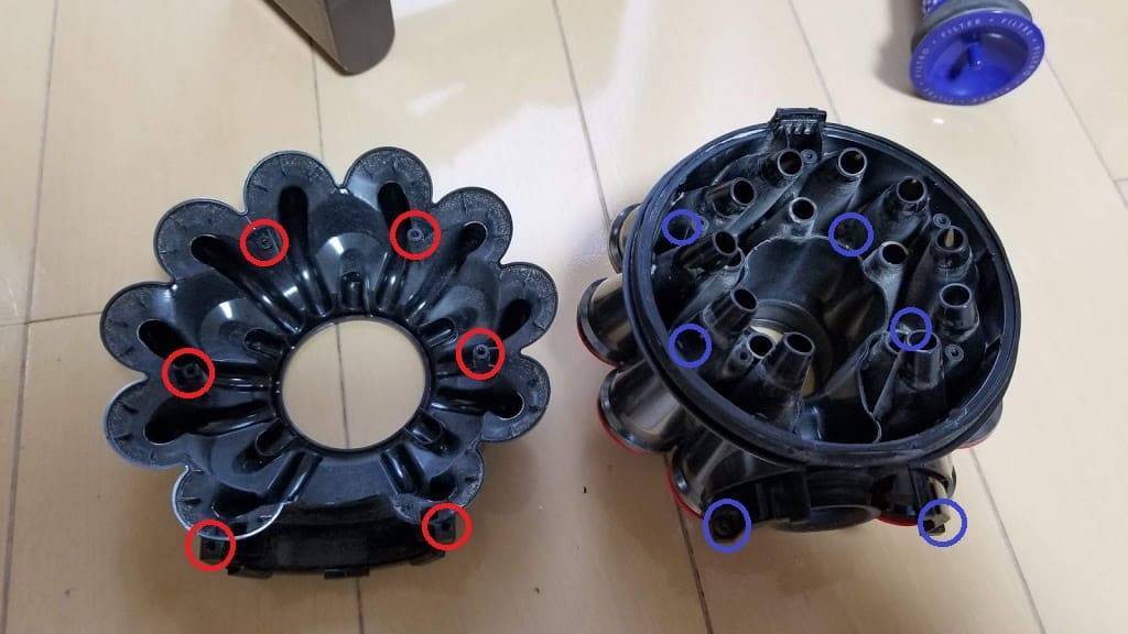 ダイソンを分解して水洗いしました。【V6 Fluffy】 - PONPONパンパン