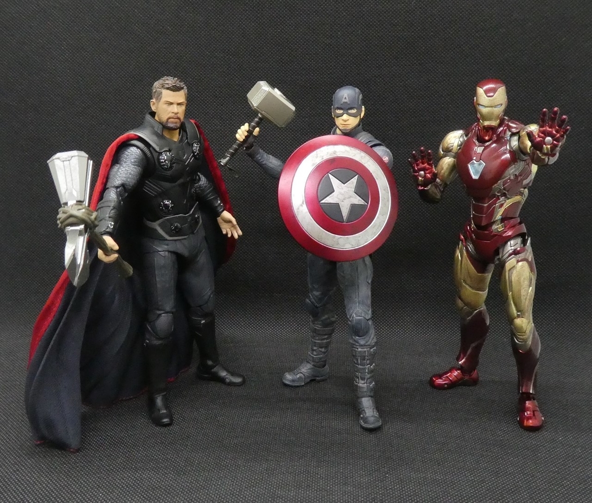 MAFEX ソー（インフィニティ・ウォー版）のフィギュアをレビュー。雷の