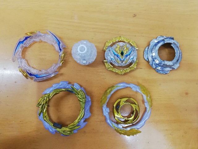 豪華絢爛】ダイナマイトベリアルパーフェクトギア 聖王ver. - BEYBLADE X