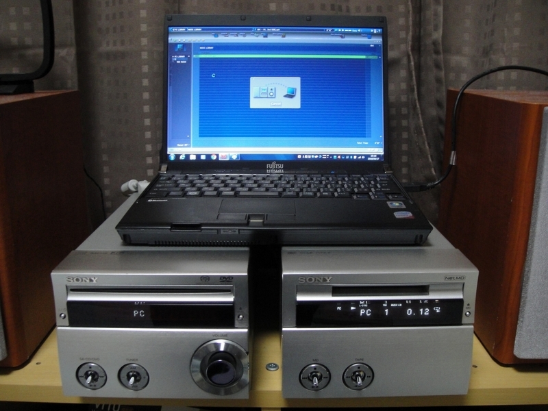 CMT-SE3のジャンク品を購入、友人にMDS-SE9を譲って貰いスピーカー環境