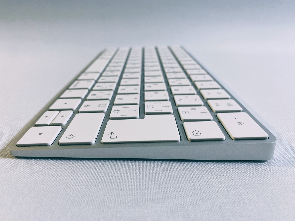 iPad Magic Keyboard MQDP3J/A 日本語配 極美品 Apple iPad(第10世代