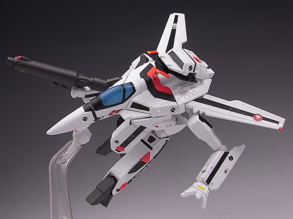 海洋堂 リボルテックヤマグチ 三段変形バルキリー VF-1A 【一条輝機