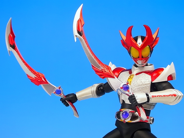 S.H.フィギュアーツ 仮面ライダーアギト シャイニングフォーム - YOの