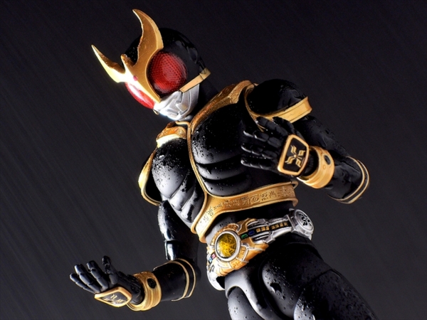S.H.フィギュアーツ 真骨彫製法 仮面ライダークウガ アメイジング
