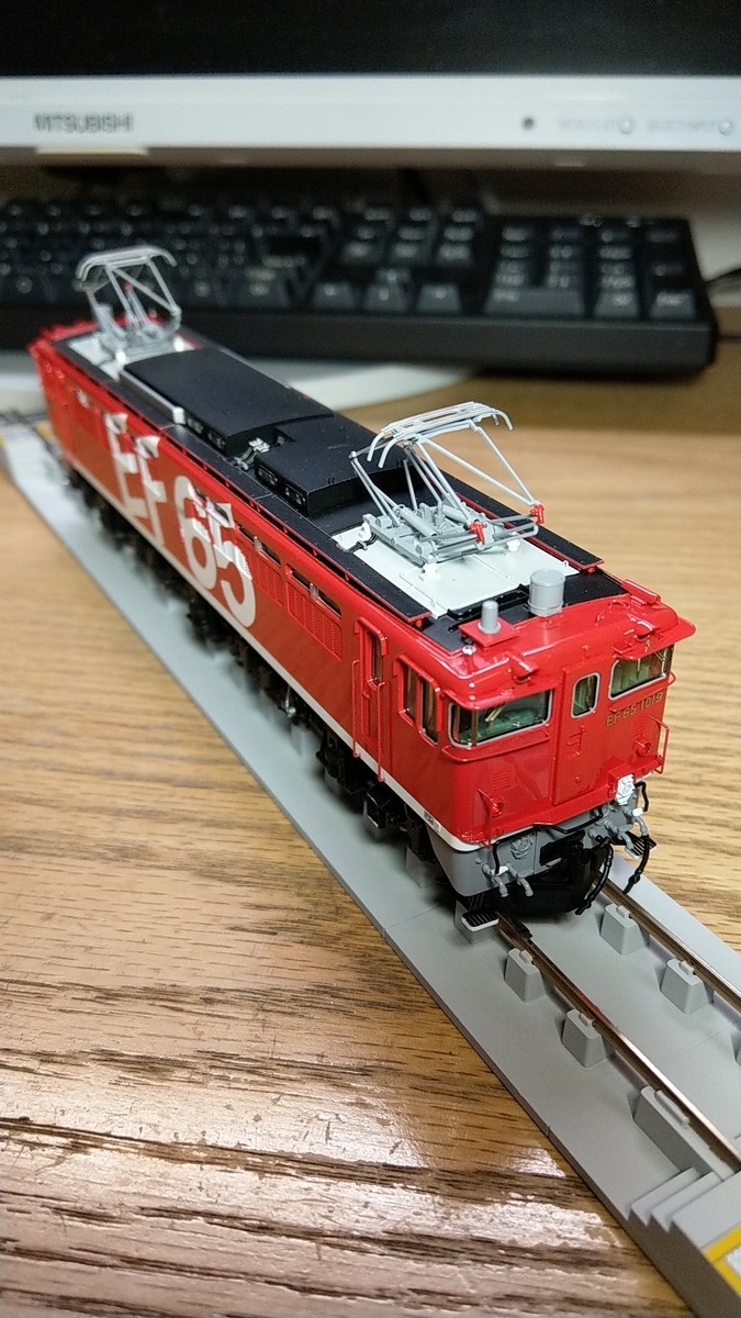 KATOのEF65-1000前期型(1-305)から1019号機（レインボー色）を制作する