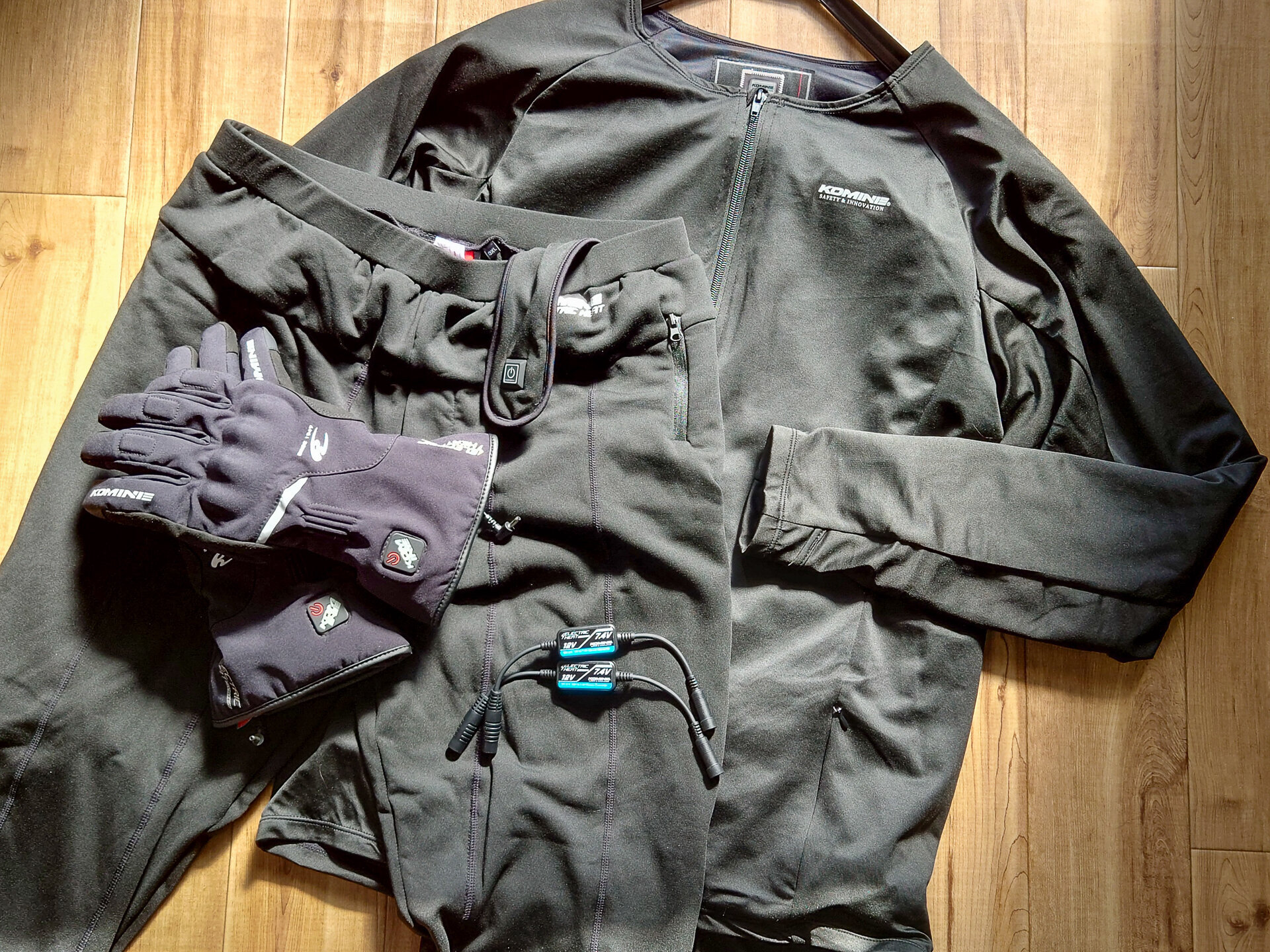 令和の冬を電熱インナーと電熱タイツで乗り切れ！コミネ EK-317 ＆ EK