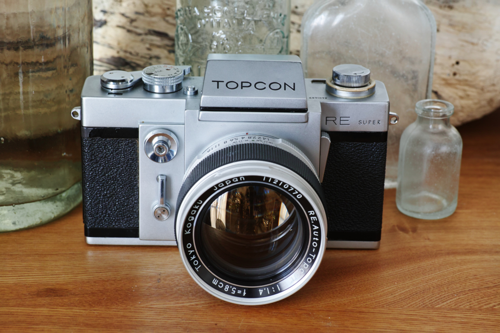 Topcon RE-Super、RE,Auto-Topcor 5.8cm f1.4で撮ったークリーム