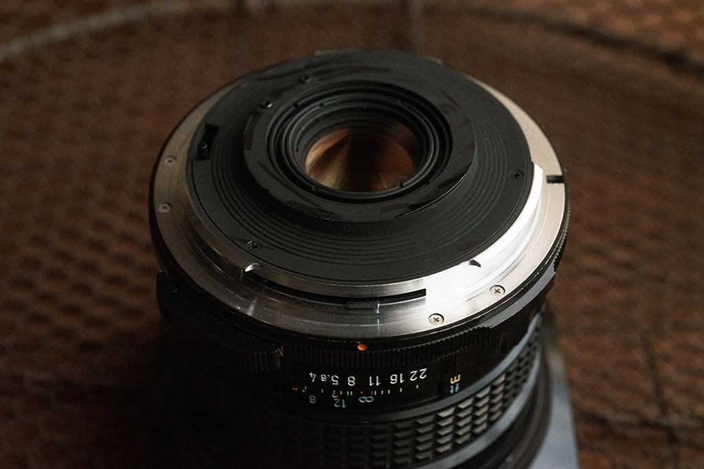 PENTAX67用レンズ smc PENTAX-6x7 45mm f4がやってきた - カメラが