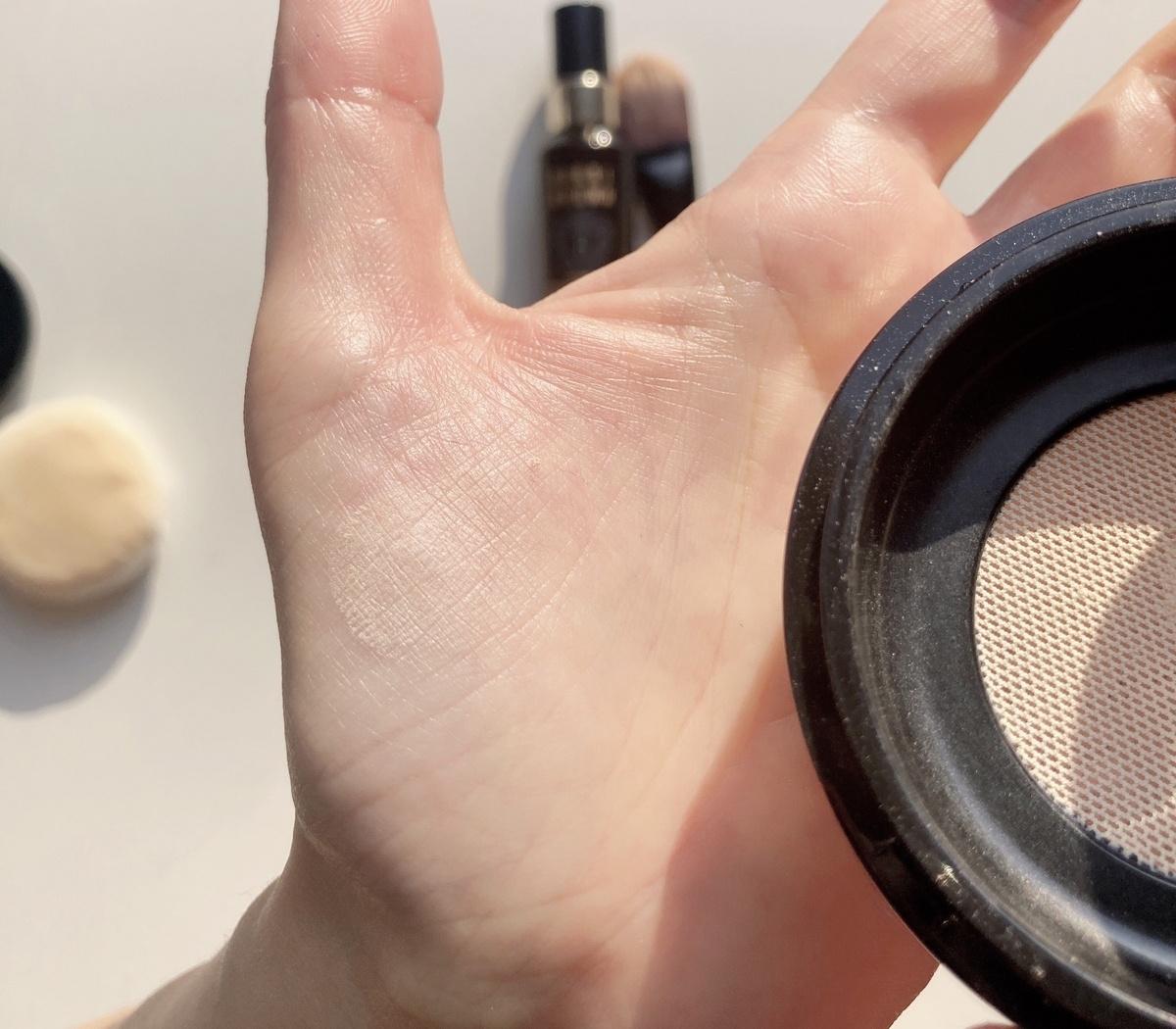 毛穴すん！ボビイブラウン リュクスラディアンスルースパウダーを