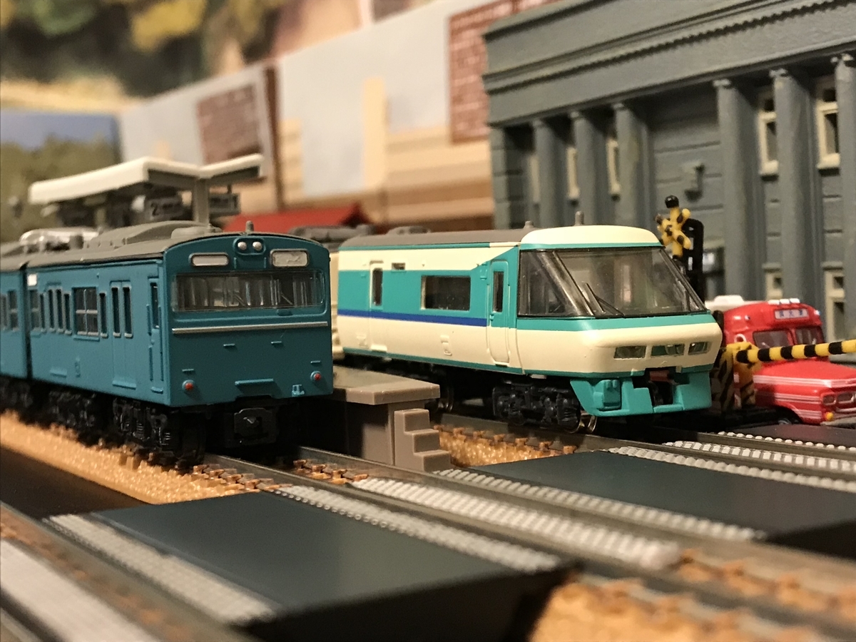 JR西日本 381系 くろしお 色 Bトレ オーシャンアロー色 ﾊﾟﾉﾗﾏｸﾞﾘｰﾝ車