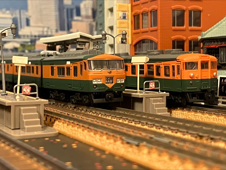 JR東日本 185系 湘南色 Bトレインショーティー - 京阪神急行B支線