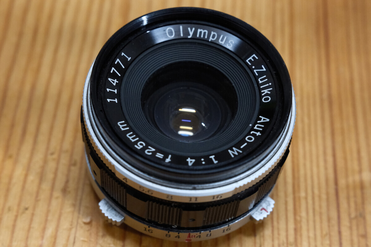 オールドレンズ OLYMPUS E.Zuiko AUTO-W 25mm f4 - 透明な七月