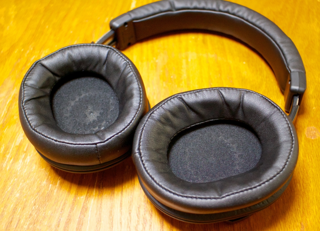 レビュー】audio-technica ATH-WS1100 重低音と解像感のあいだ - 旧