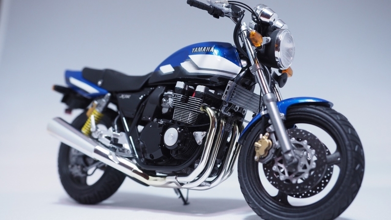 久しぶりにバイクプラモデル製作。 「アオシマ 1/12 XJR400」 - たまに