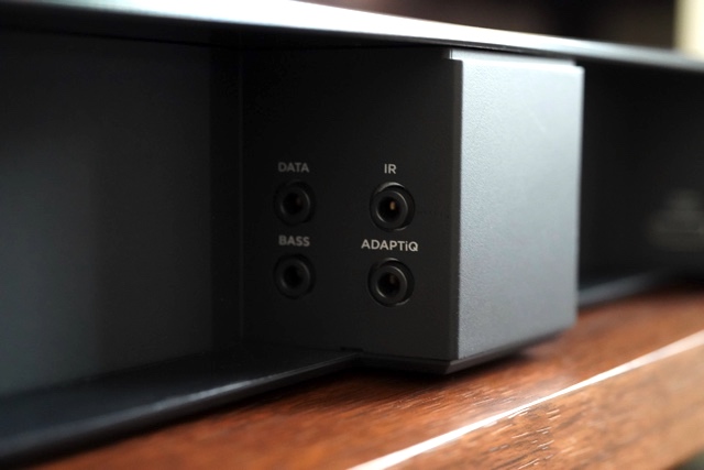 映画館のような低音で振動を体感できるサウンドバー Bose Smart