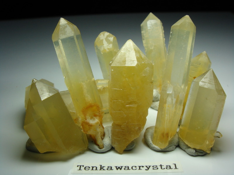 レモン水晶 奈良県天川村五代松鉱山 | Mineral Market Blog
