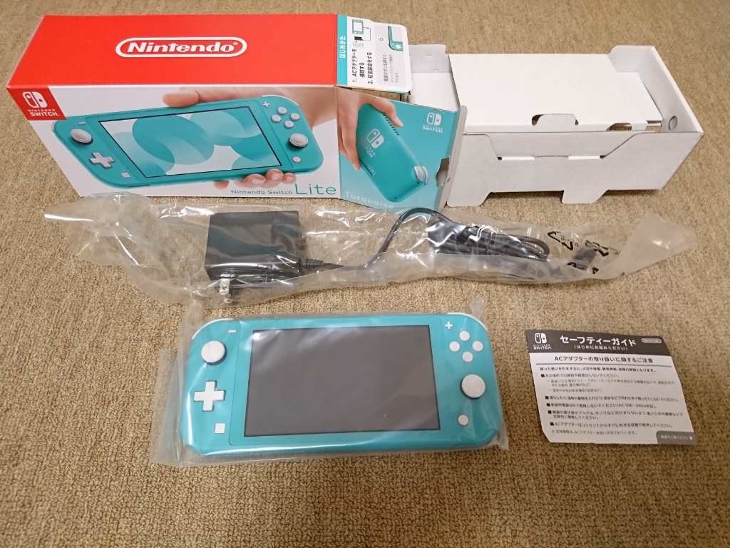 Switch Lite購入レビュー！】本体の容量は？同封物は？【ドラクエ体験