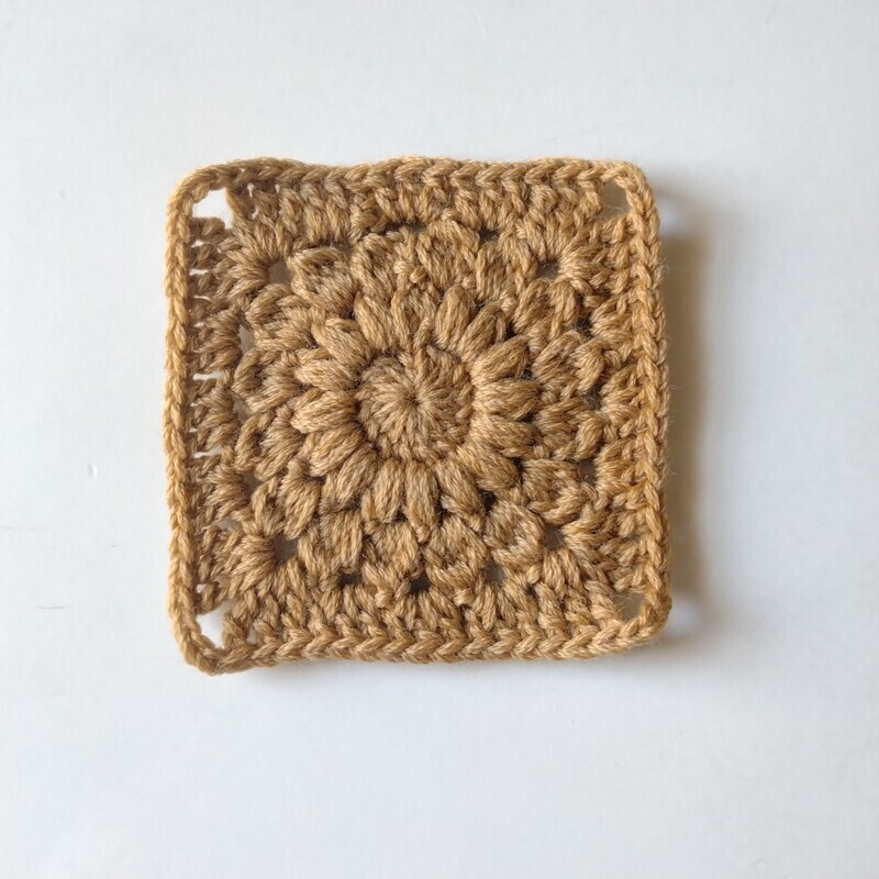 写真&ステップ解説】おひさまグラニースクエアの編み方。 - 灰色クレヨン