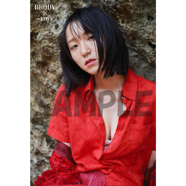 野口衣織 ファースト写真集「君にしか教えない」セブンネット限定表紙