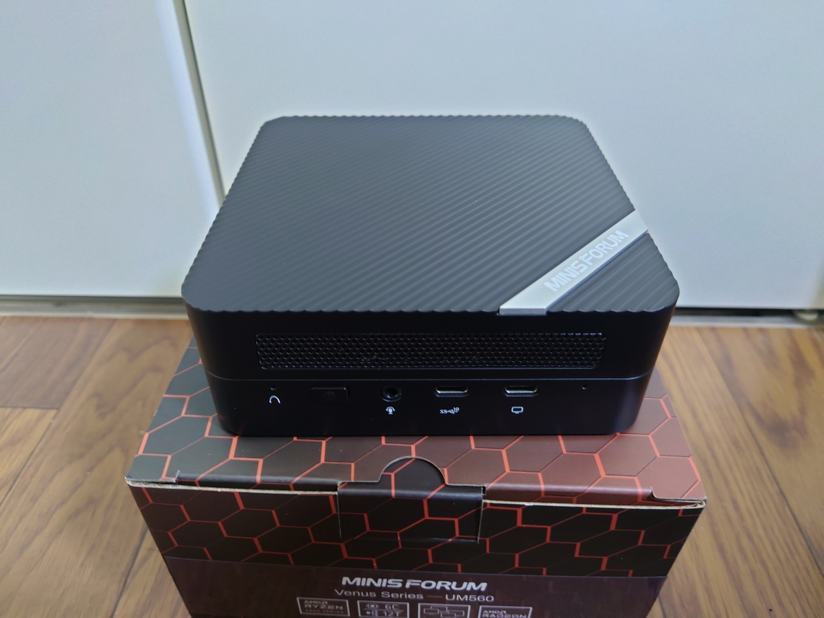 MINISFORUM Venus Series UM560 ってどう？ - vHoge