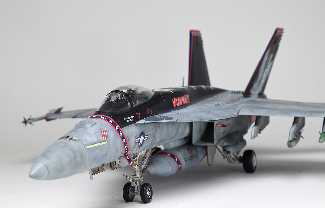 F/A-18F Super Hornet 1/32 スケール F/A-18F Super Hornet 1/32
