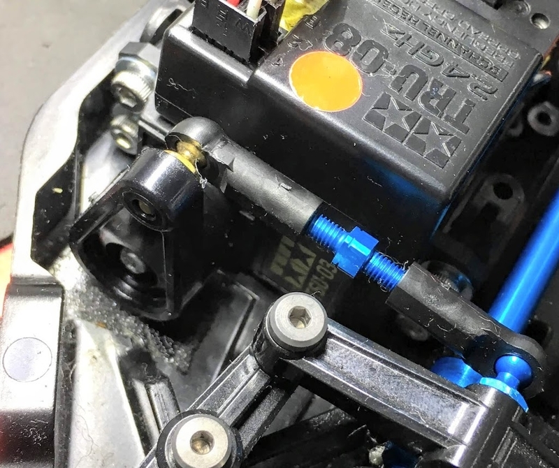 こんなに違うの!? タミヤのラジコンTT-02の操作感覚をサーボ、プロポを