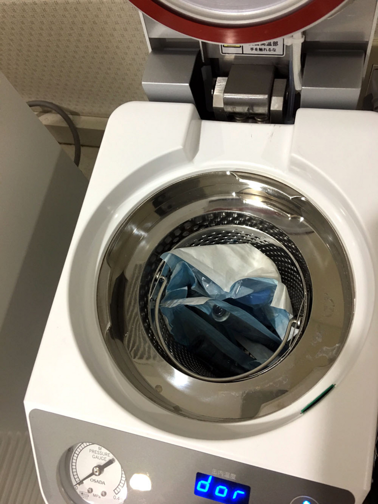 タービン滅菌器「オサダプチクレーブ11(DA-11)」 - 医療法人ライフ