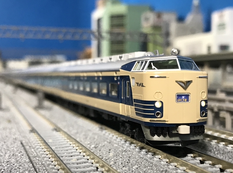 KATO 583系 入線 - 休日の屋根裏