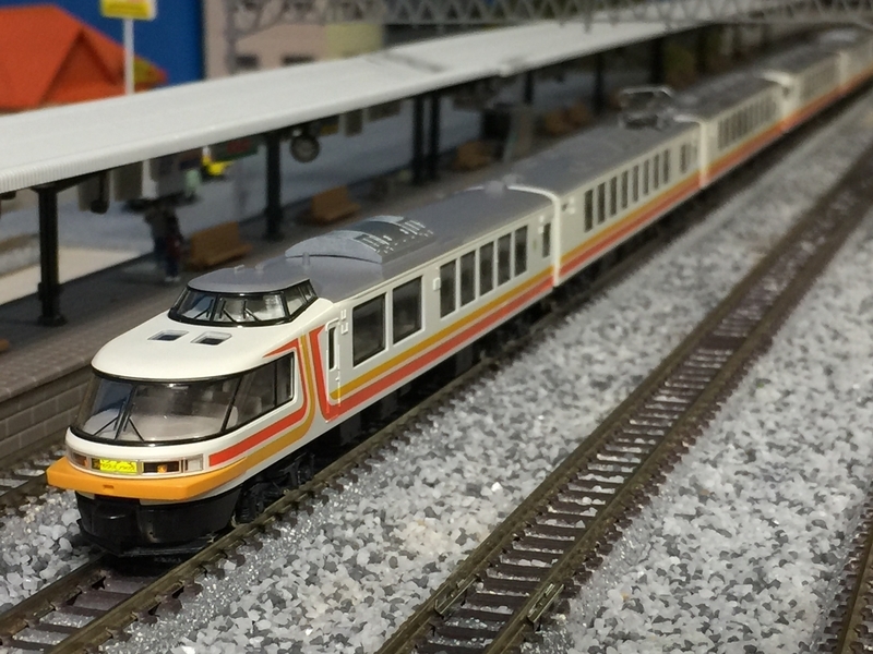 KATO パノラマエクスプレスアルプス 入線 - 休日の屋根裏