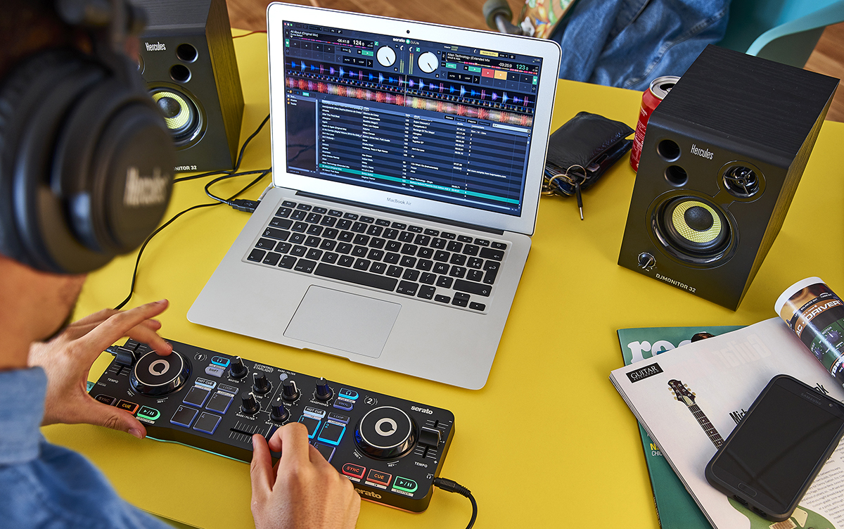 Hercules DJControl Starlight〜Serato対応の小型DJコントローラー